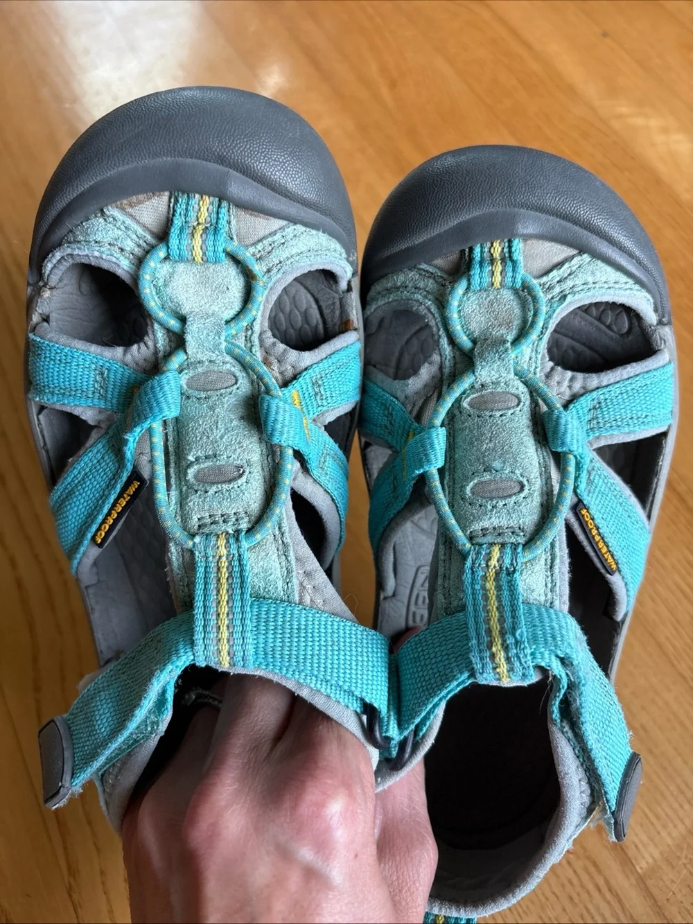 Keen Venice H2 Kids Sandals Aqua Green Gray Yellow Boys Girls Hiking Youth Sz 1